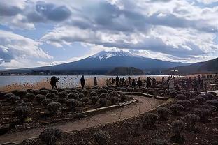 马龙谈失利：我们本来有机会成为西部第一 但把机会还给了对手